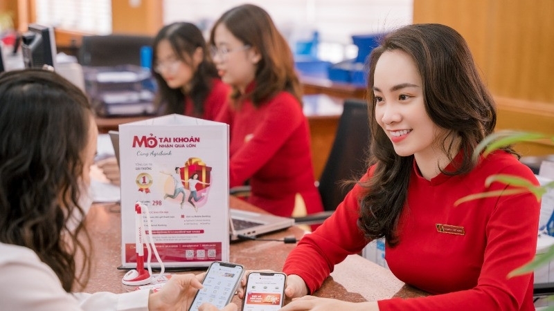 “Giỏi việc ngân hàng, đảm việc nhà”: Hội tụ bản lĩnh, trí tuệ của nữ cán bộ ngành Ngân hàng để phát triển đất nước